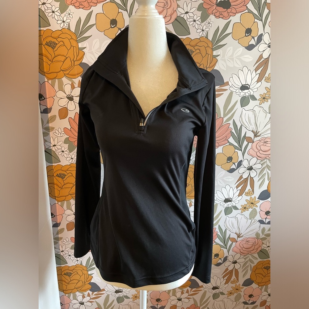 Champion Black Longsleeve 1/4 zip jacket Medium